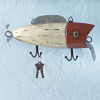 WOOD FISH LURE METAL HOOK PLQ